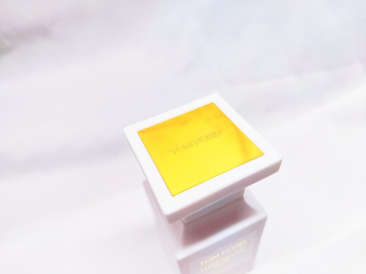 日本語表記】トムフォード テュベルーズ ニュ EDP・SP 50ml TUBEREUSE
