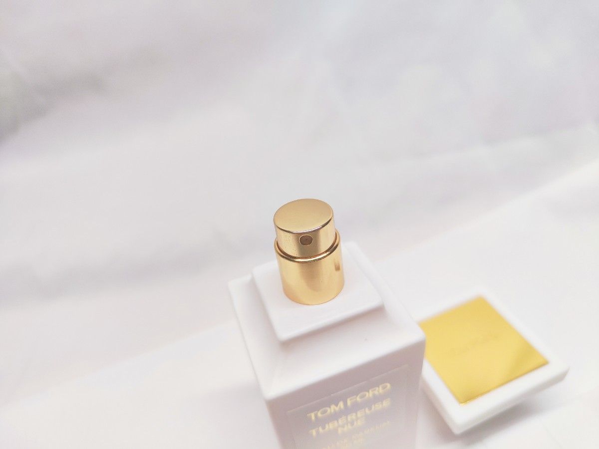 日本語表記】トムフォード テュベルーズ ニュ EDP・SP 50ml TUBEREUSE