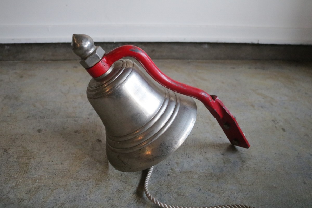 Yahoo!オークション - アンティーク 消防鐘 消防車 半鐘 警鐘 鐘 サイ