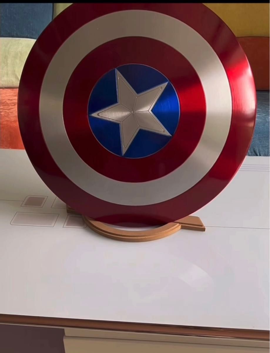 海外正規 キャプテンアメリカ75周年記念金属製シールド 60CM｜Yahoo