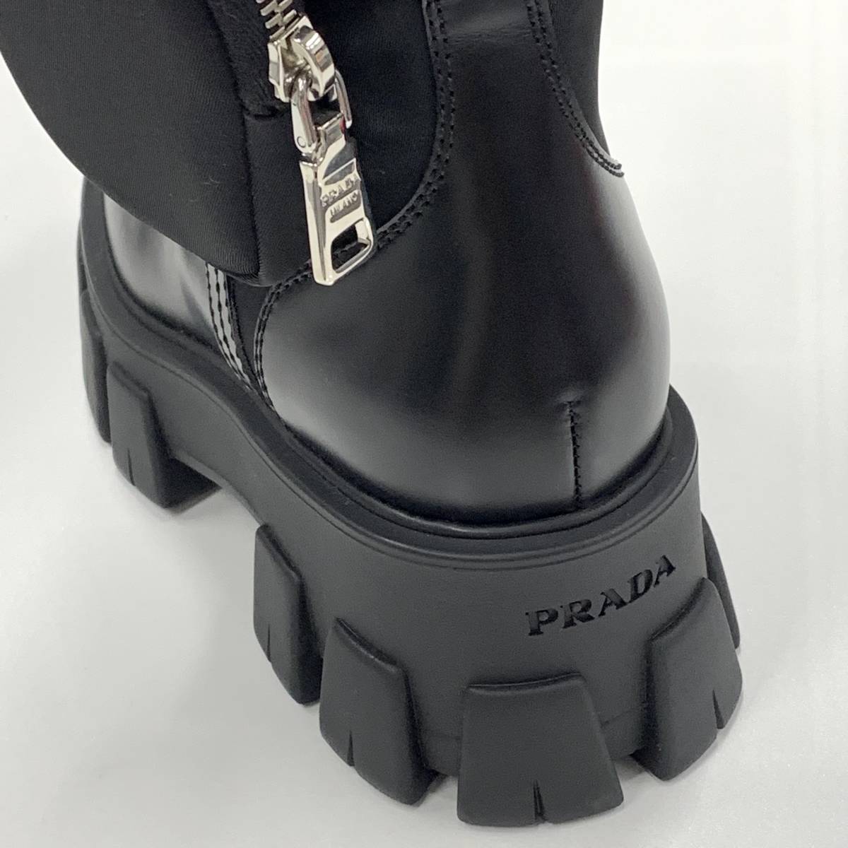 8548 未使用 プラダ モノリス ナイロン レザー ポーチ レースアップ