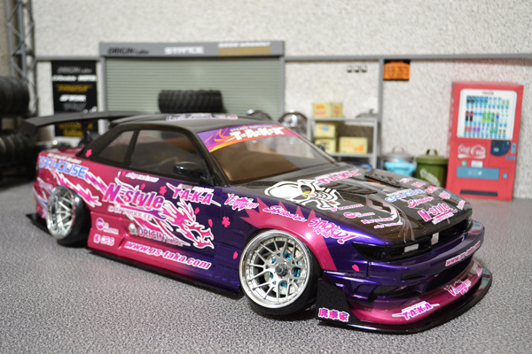 Yahoo!オークション - 最新作 アディクション製 S13 シルビア 藤尾号