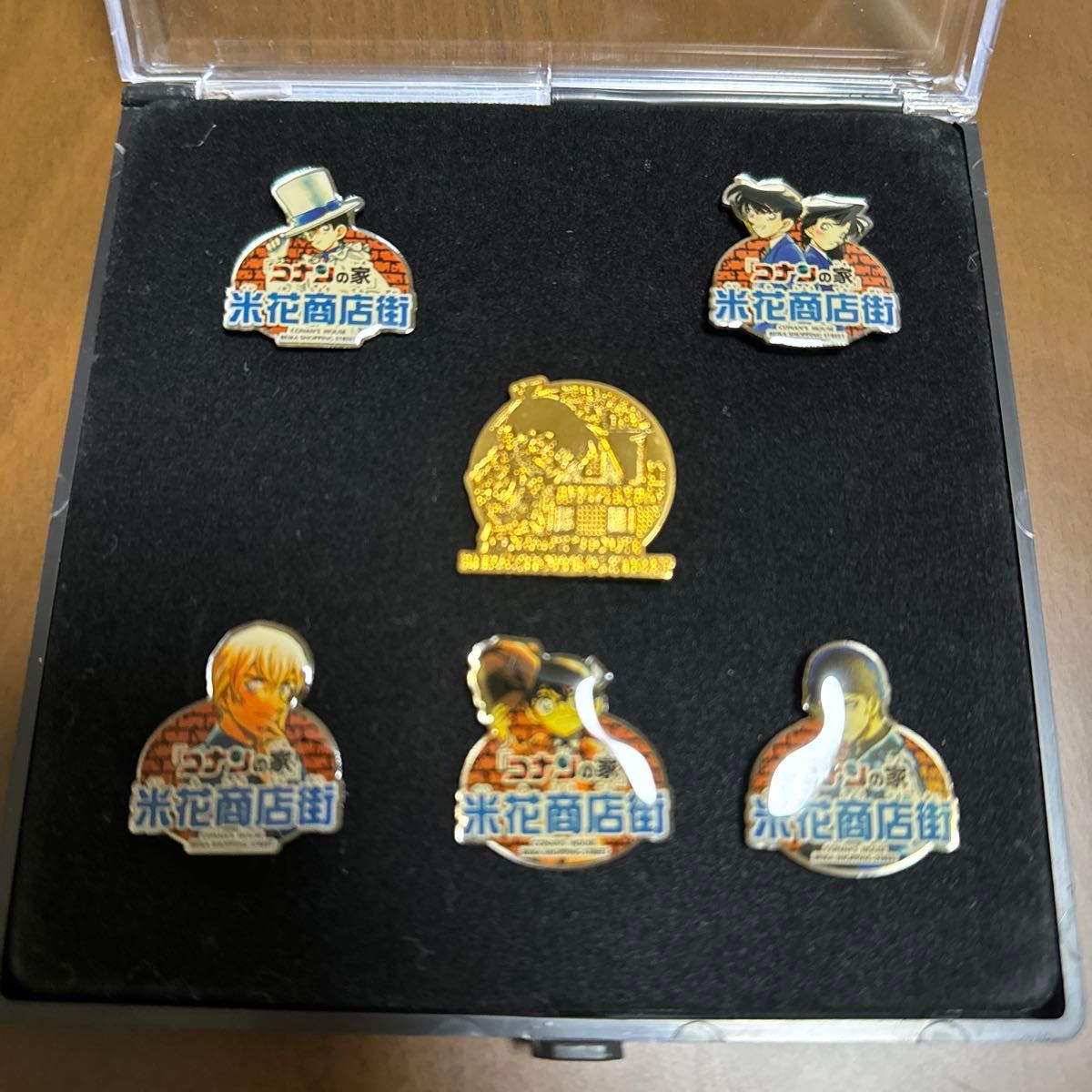 名探偵コナン ピンバッジ 赤井秀一 安室透 工藤新一 米花商店街 コナン