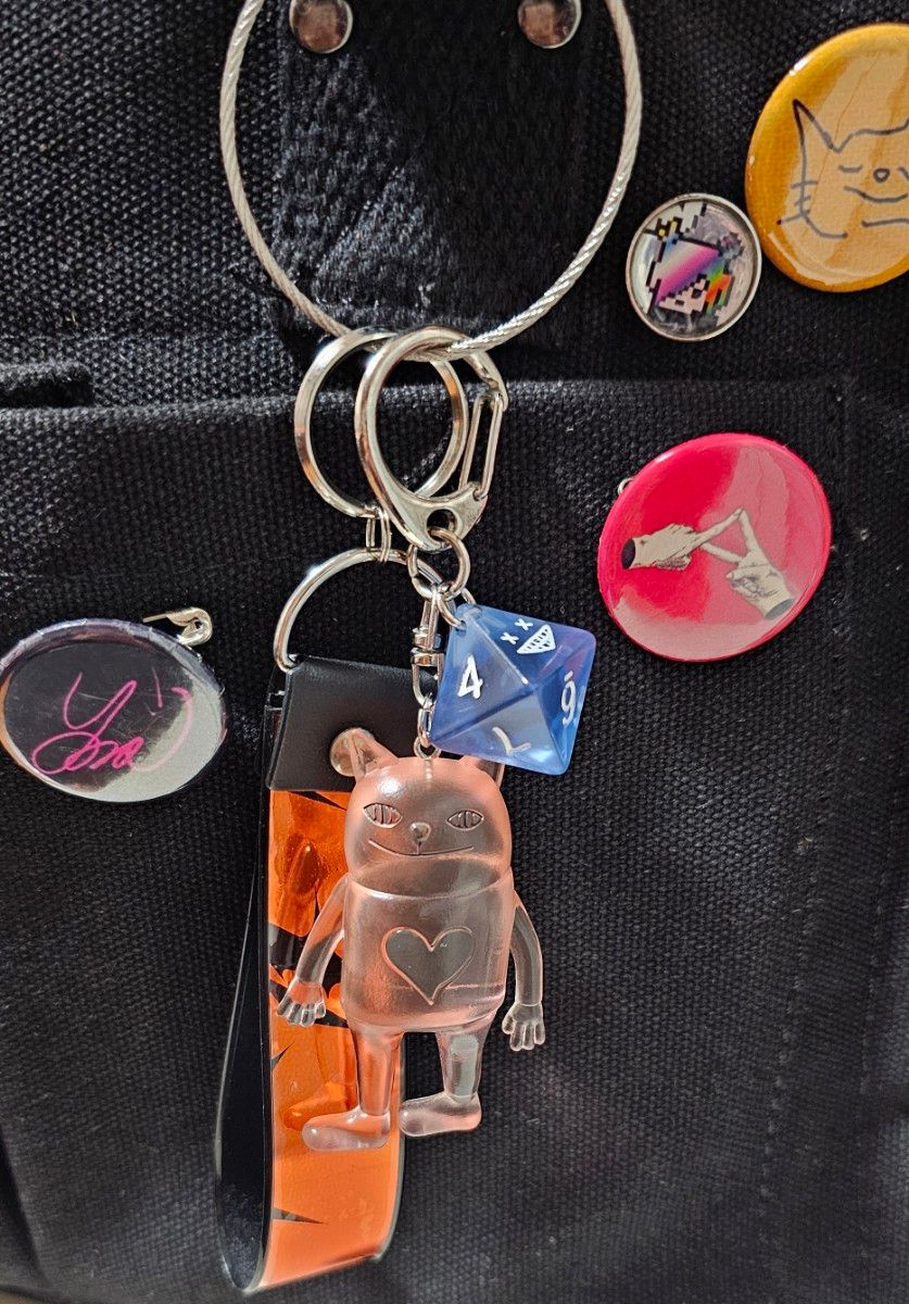 米津玄師 ガチャ リイシューオールスターズ キーホルダー 女の子