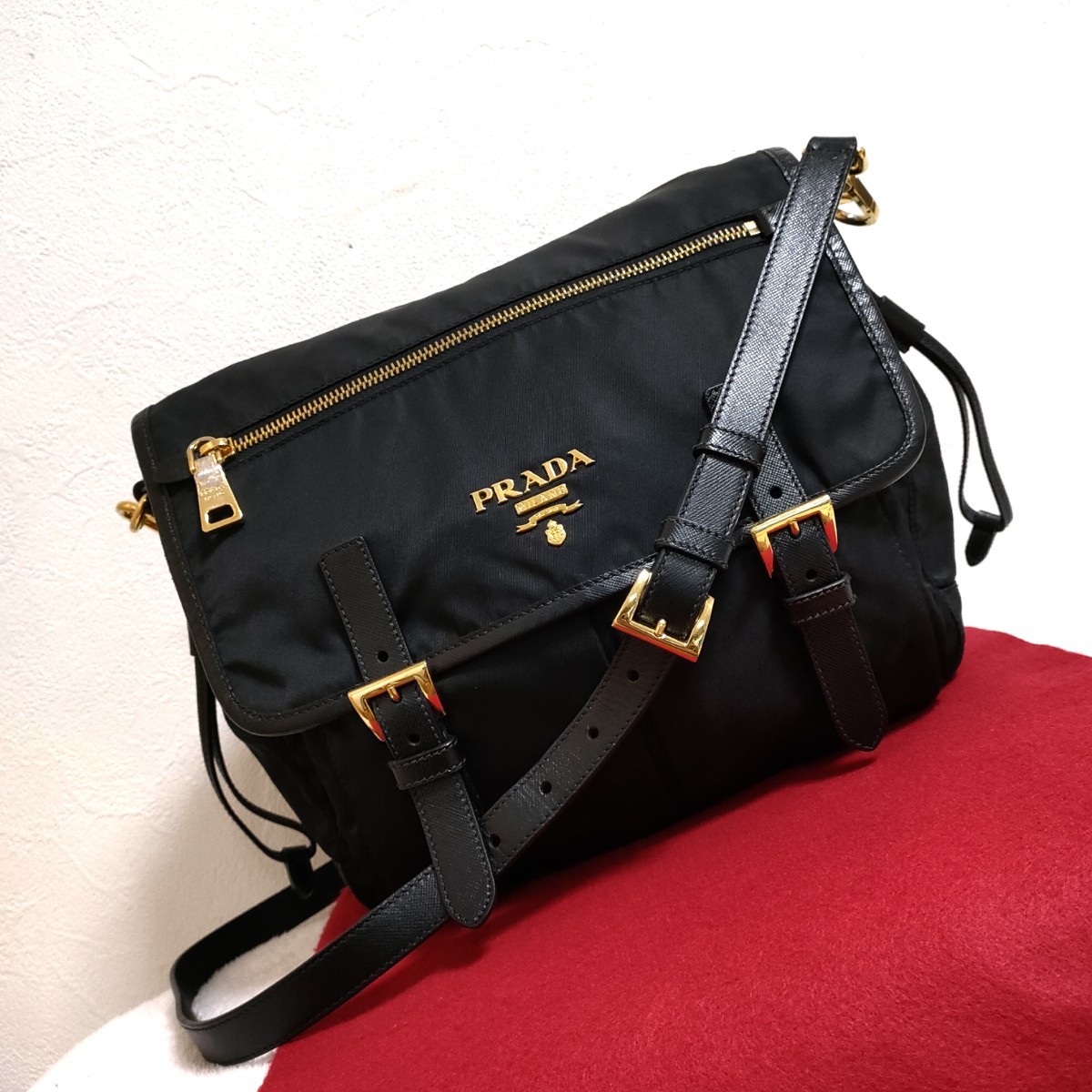 極美品 PRADA 斜め掛け ショルダーバッグ ゴールド ブラック プラダ
