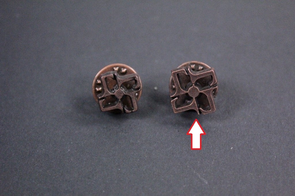 送料込み TAGLIATORE タリアトーレのラペルピン ブロンズ（中サイズ