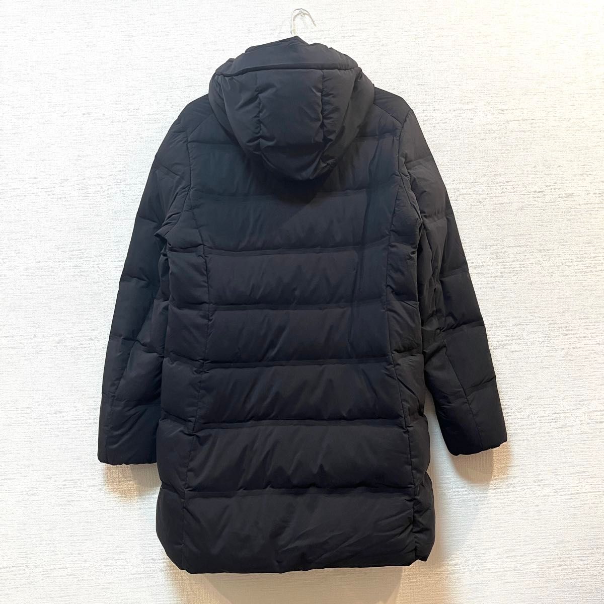 美品】UNIQLO(ユニクロ) シームレスダウンコート Lサイズ 黒 ブラック