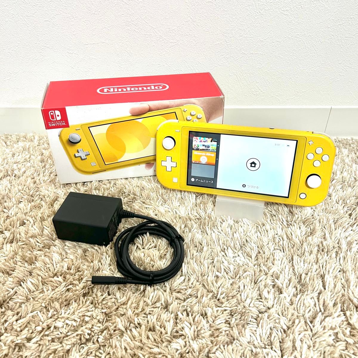 R*i様 Nintendo Switch Lite イエロー 本体 充電器付き 任天堂