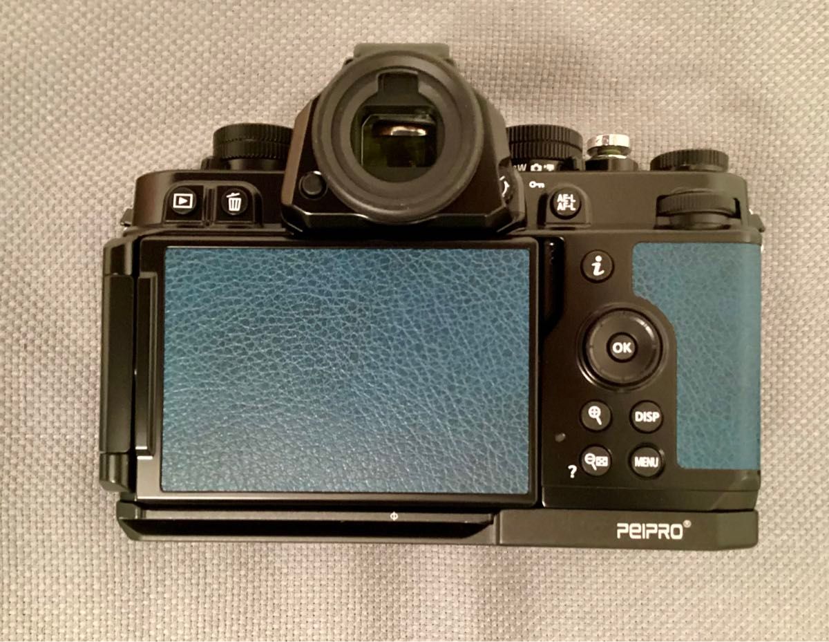 とても美品 Nikon Zf ボディ インディゴブルー レンズ以外付属品完備