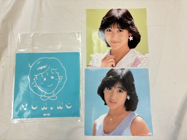 Yahoo!オークション - 岡田有希子 リトルプリンセス ピンナップ 2枚 ビ