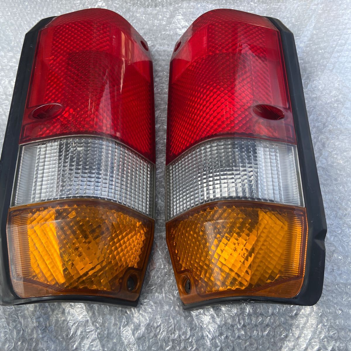 ランクル70 ランドクルーザー70 テールライト テールランプ 再販