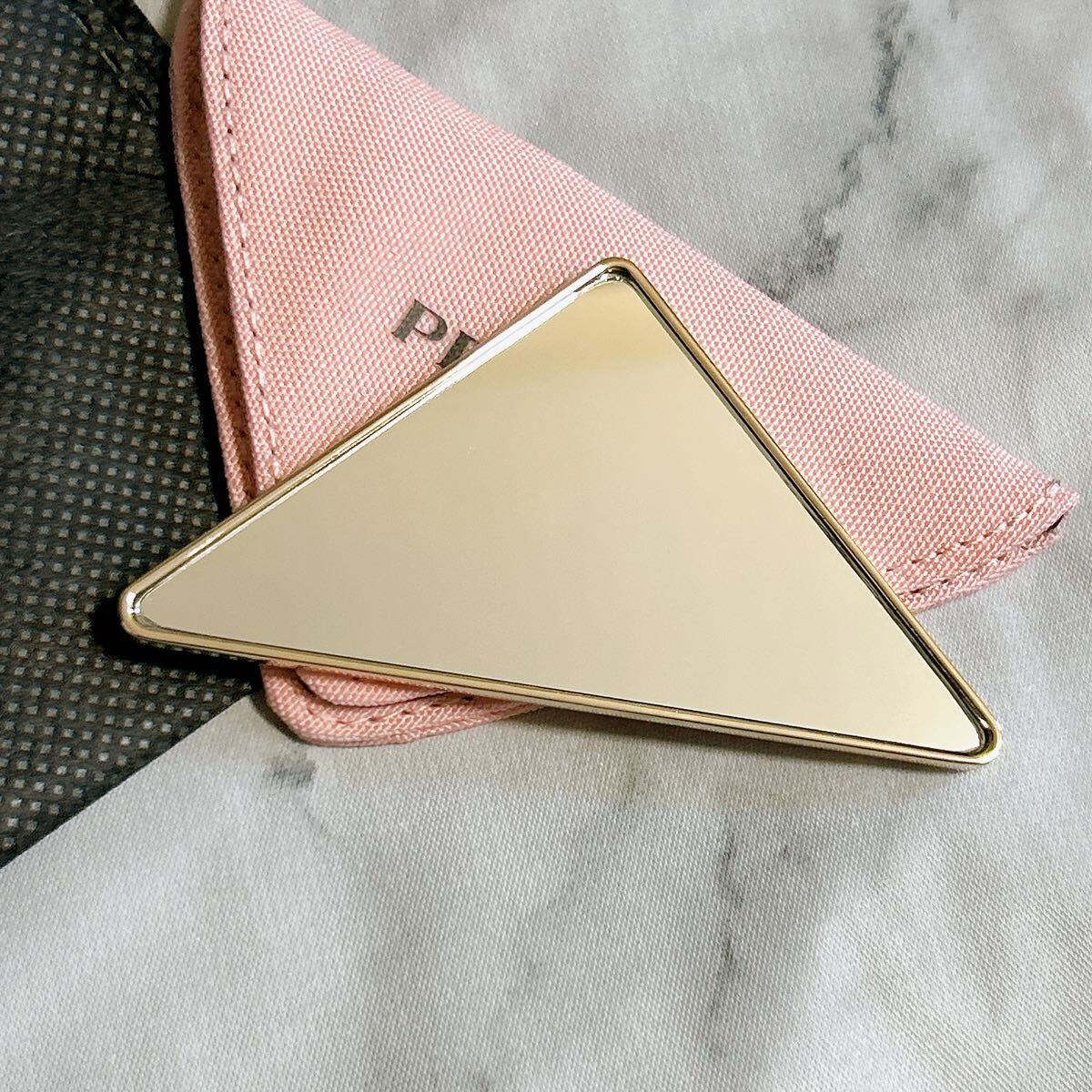 レア 新品本物 プラダ パラドックス 香水ノベルティ ミラー ピンク