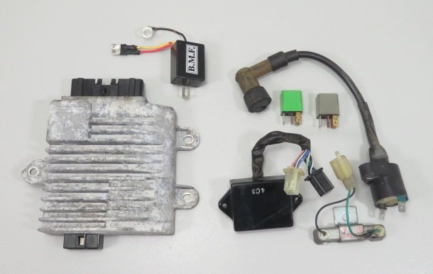 ズーマー キャブ車用 イグナイター AF58 中古バイクパーツ販売専門店