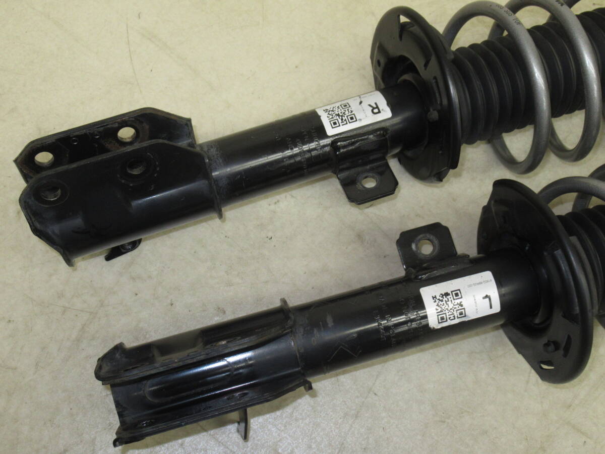 全国送料無料 スズキZC33Sスイフトスポーツ純正ショック＋SWK