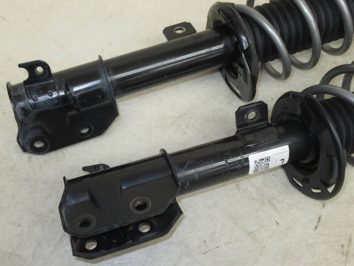 全国送料無料 スズキZC33Sスイフトスポーツ純正ショック＋SWK