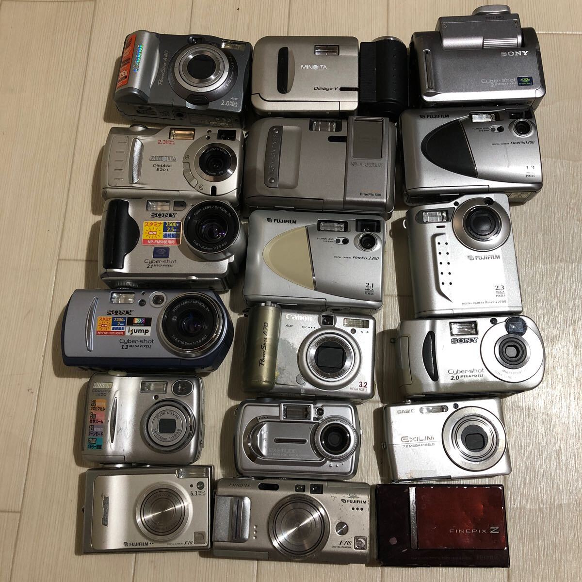 Yahoo!オークション - デジタルカメラ まとめ 18個 ジャンク