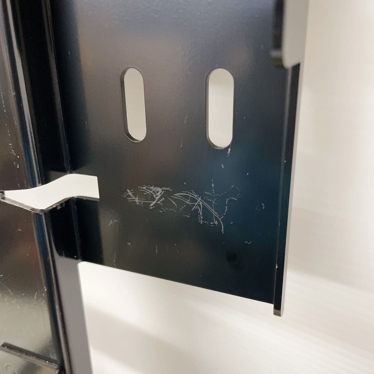 MITSUBISHI三菱REALテレビ用壁掛け金具取付用金具と壁掛け金具アダプタ