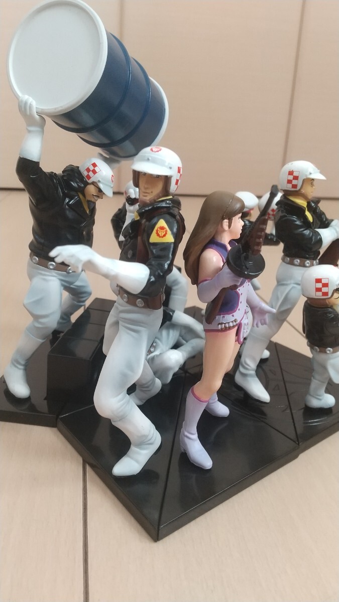 Yahoo!オークション - 希少 メガハウス 【ワイルド7 野性復活 フィギュ