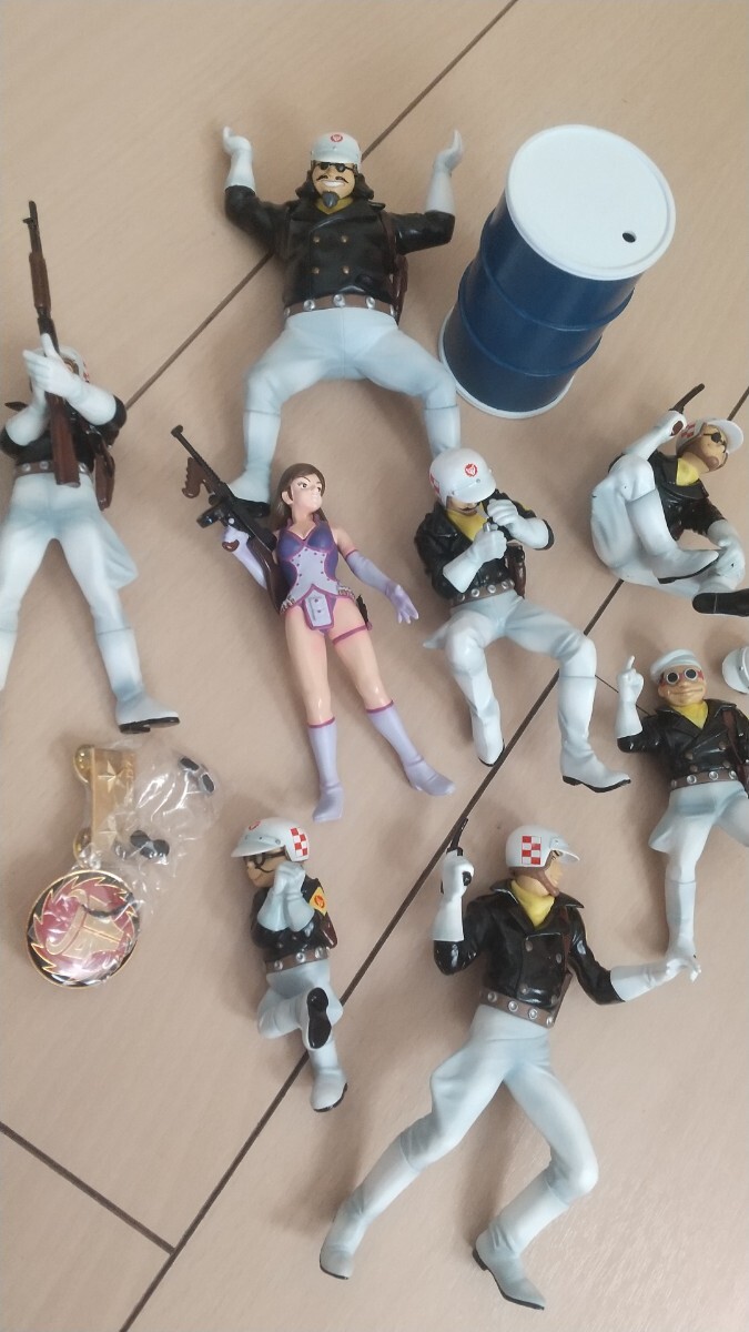 Yahoo!オークション - 希少 メガハウス 【ワイルド7 野性復活 フィギュ