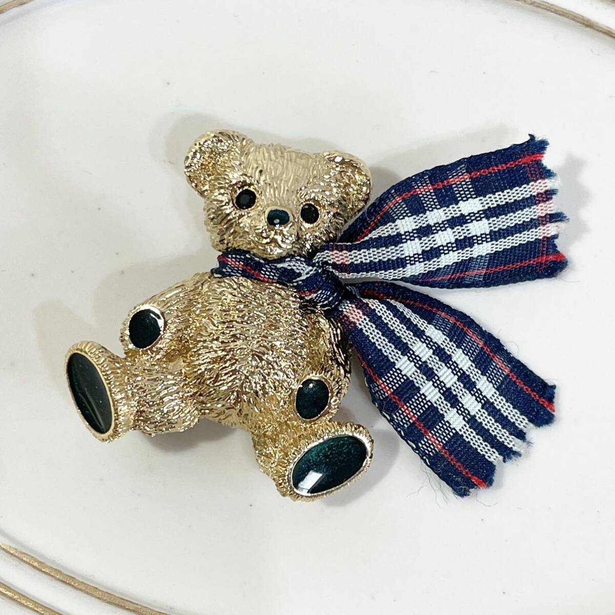 極美品】 正規品 バーバリー ブローチ くま 熊 ベアー ノバチェック