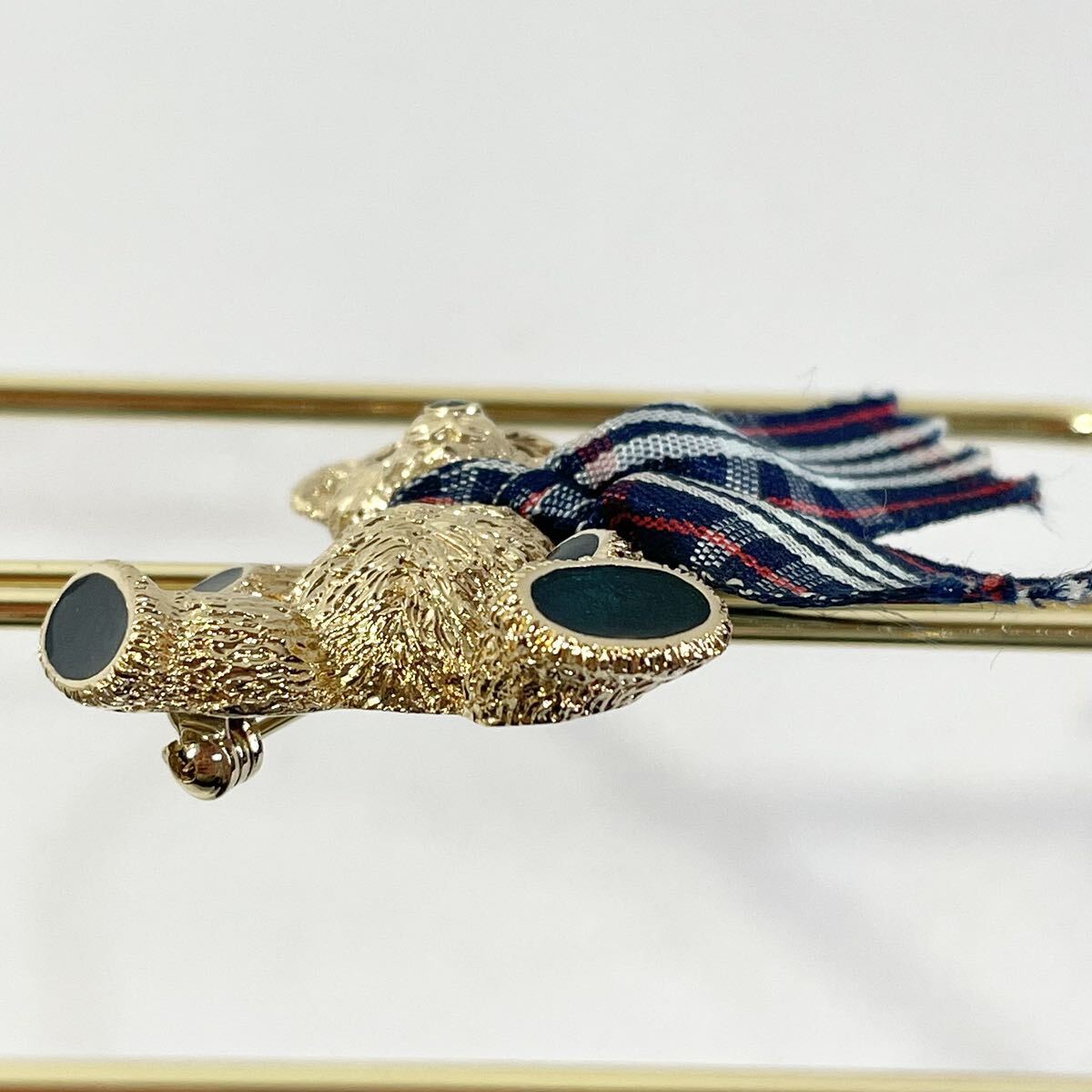 極美品】 正規品 バーバリー ブローチ くま 熊 ベアー ノバチェック