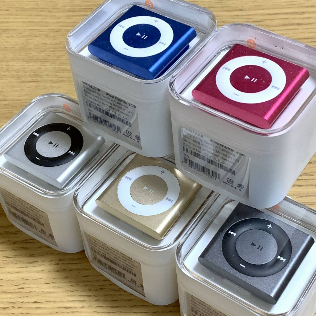 新品未開封 Apple アップル iPod shuffle 第4世代 2GB 本体 フルセット