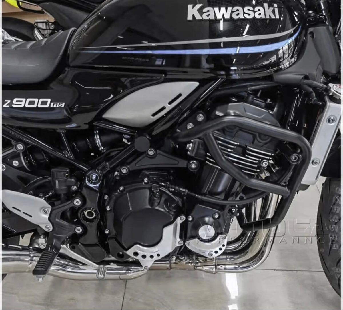 Z900RS エンジンガード エンジンカバー スライダー アルミ シルバー
