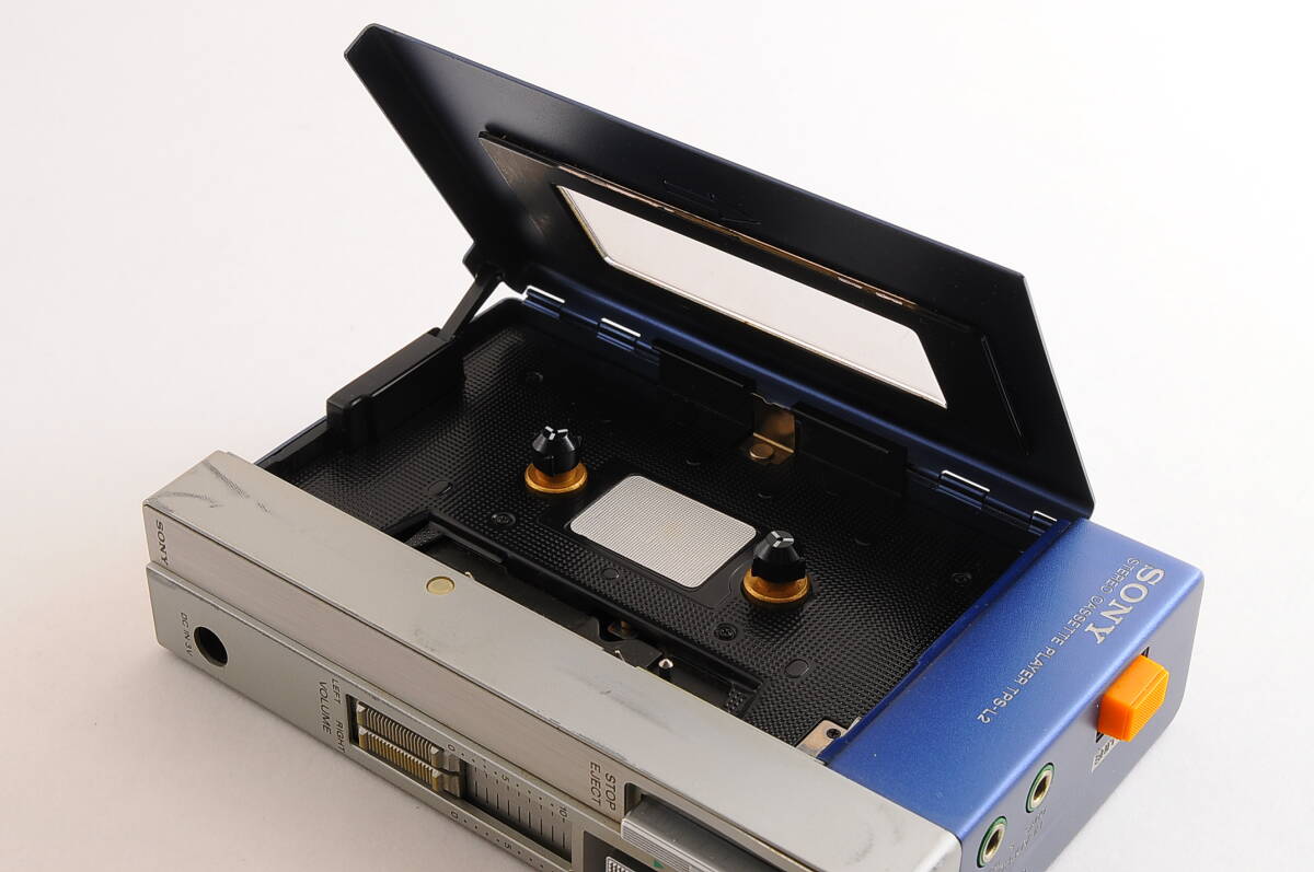 貴重品 ケース付 SONY ソニー WALKMAN 初代ウォークマン カセット