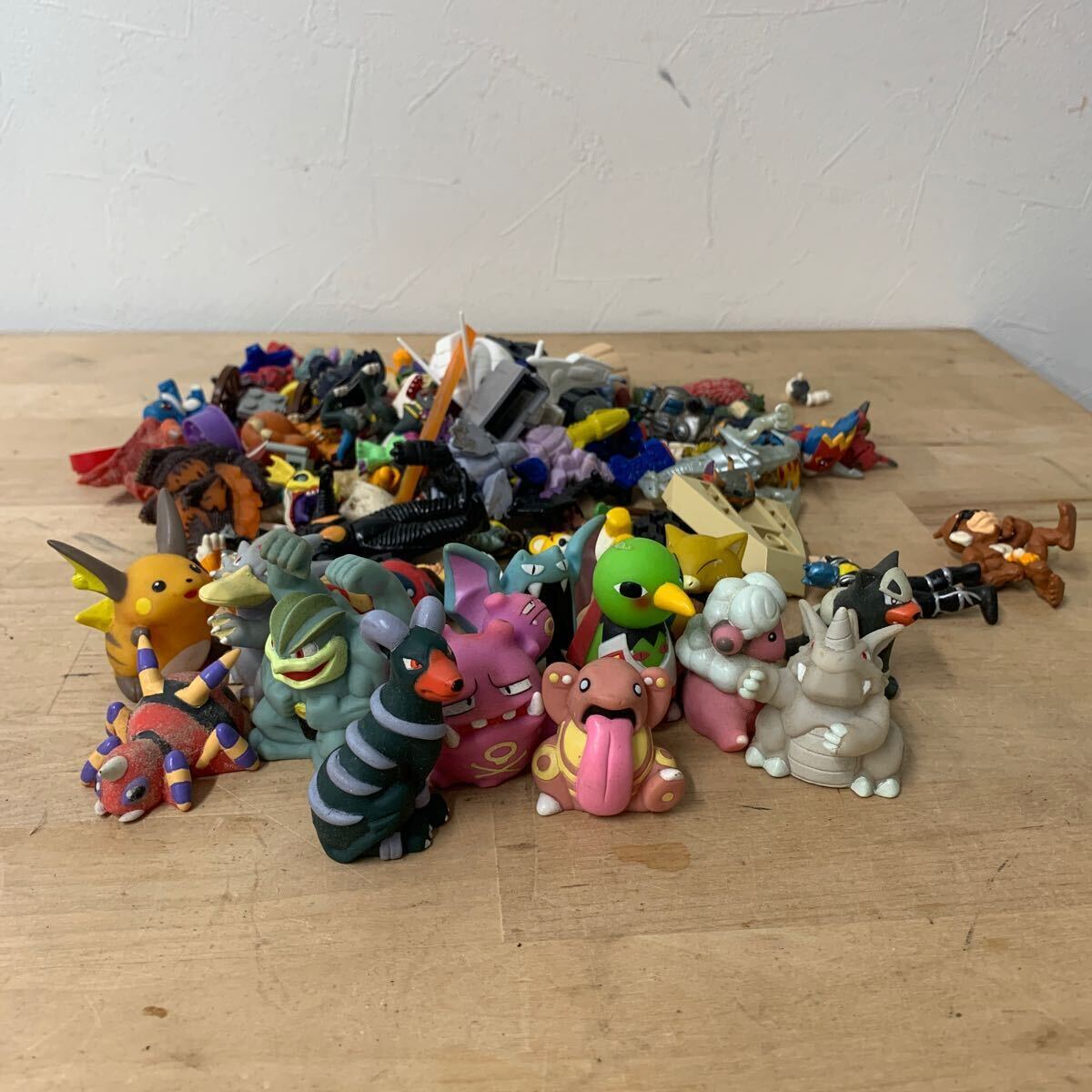 Yahoo!オークション - 平成おもちゃ大量セット ポケモンキッズ デジモ