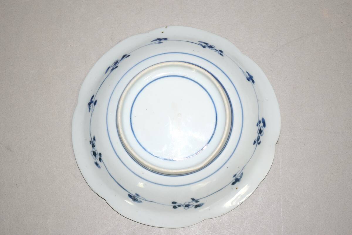 古伊万里 染付鮎文皿 7寸 江戸中期 窯傷 古伊万里 染付鮎文皿 7寸 江戸