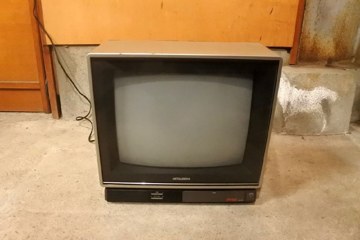 Yahoo!オークション - ジャンク レトロ 三菱 ブラウン管テレビ 15C331