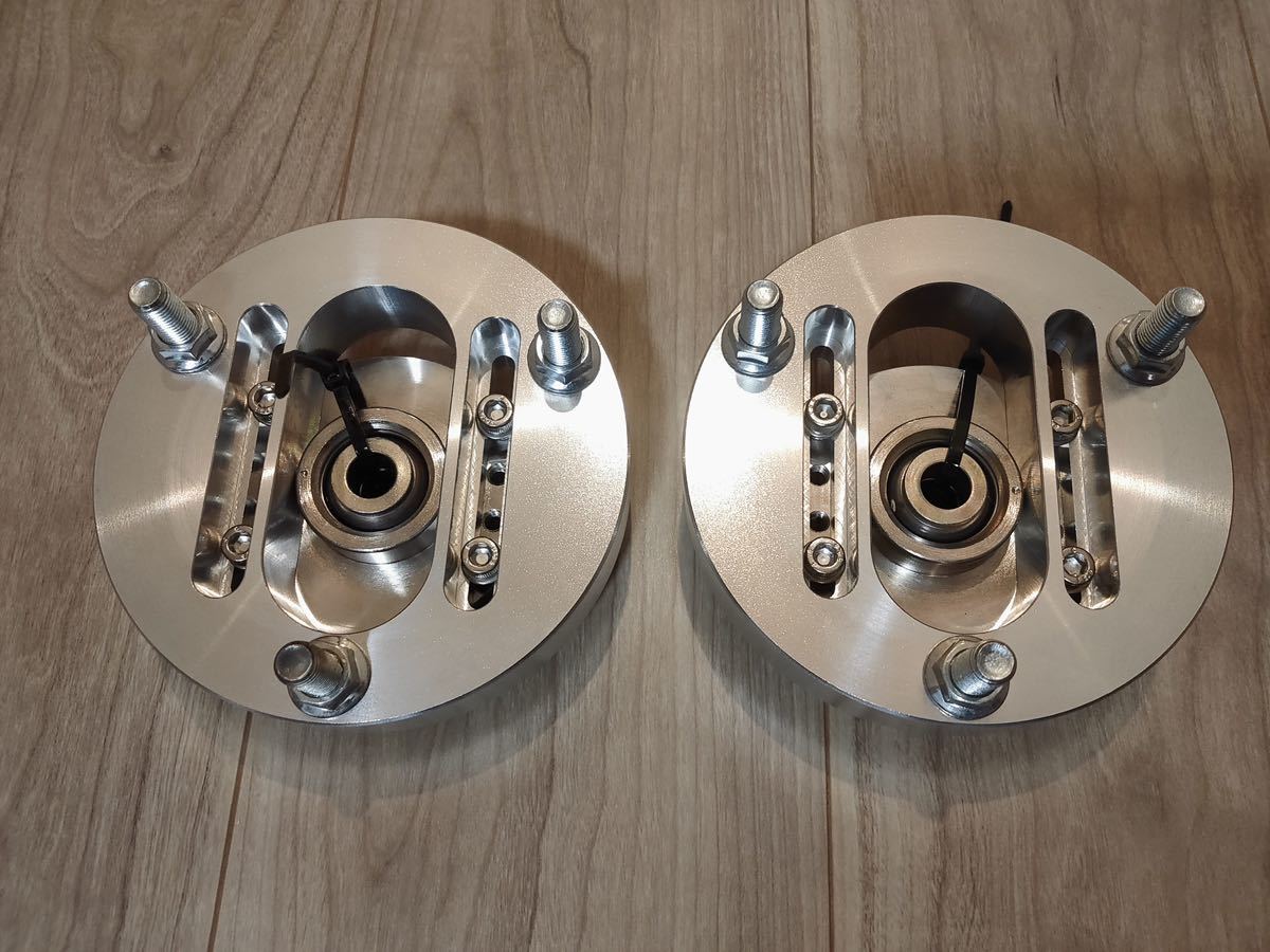 ROAMAIR 25mm厚 新型ピロスライドアッパーマウント フロント用 トヨタ