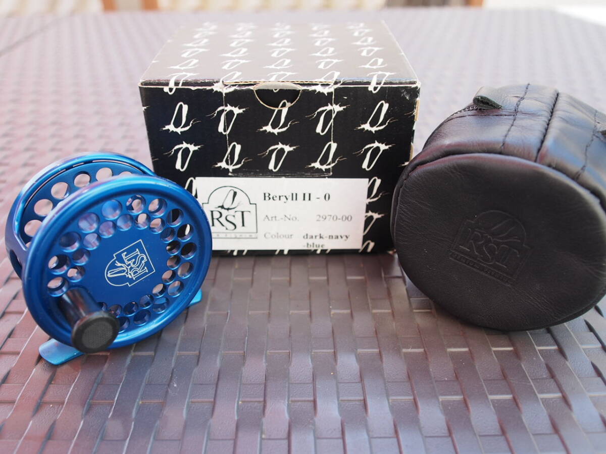 Yahoo!オークション - RST FLY REEL Beryll 2 RSTフライリール ベリル