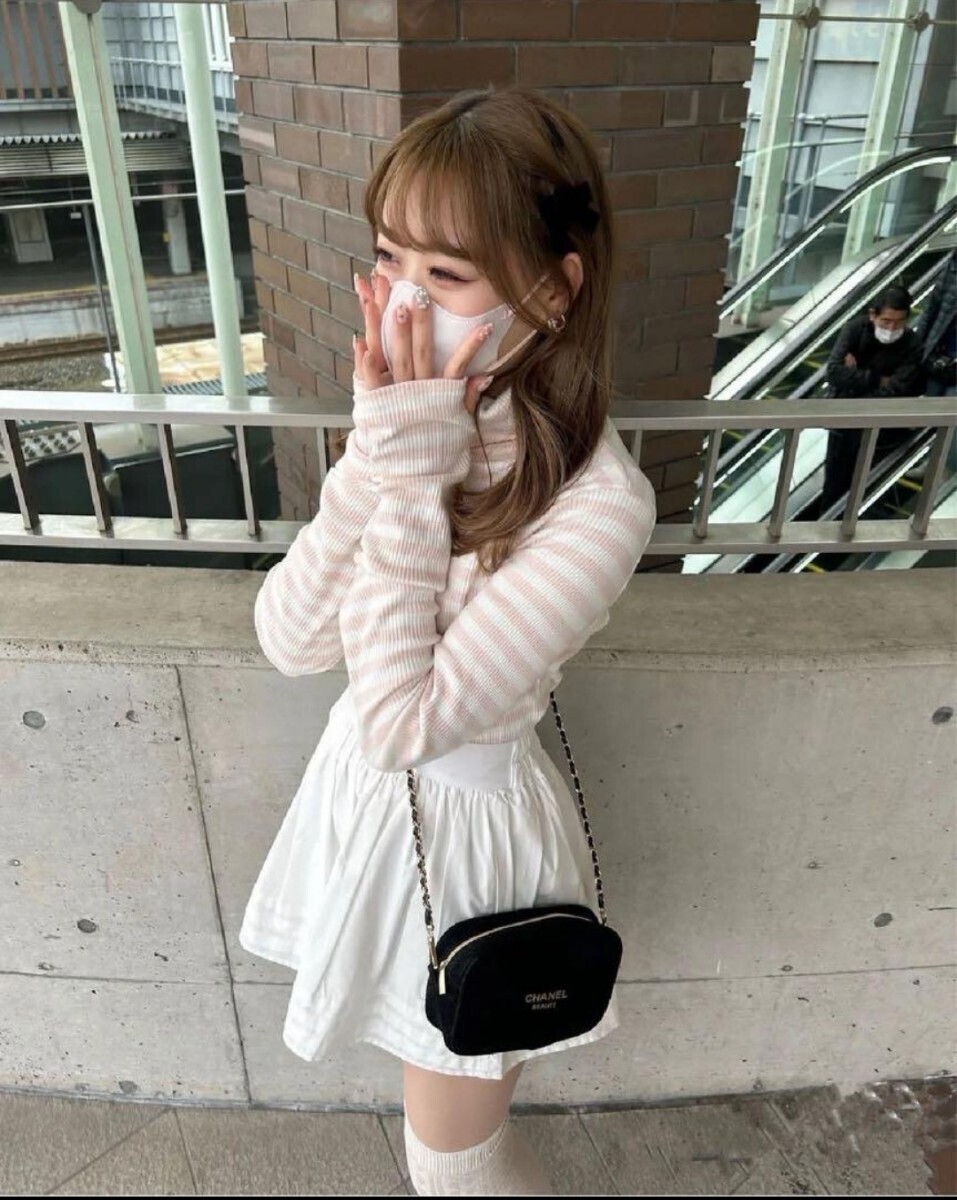 シャネル ノベルティ ショルダー ポーチ CHANEL 2way ロゴ ブラック 黒