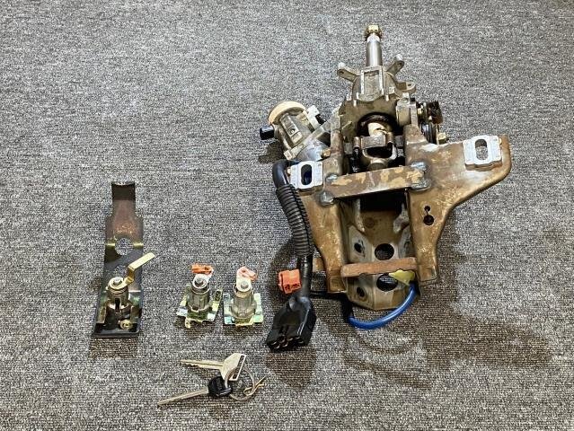 Yahoo!オークション - マークⅡ E-GX71 純正 キーシリンダー 1台分セッ