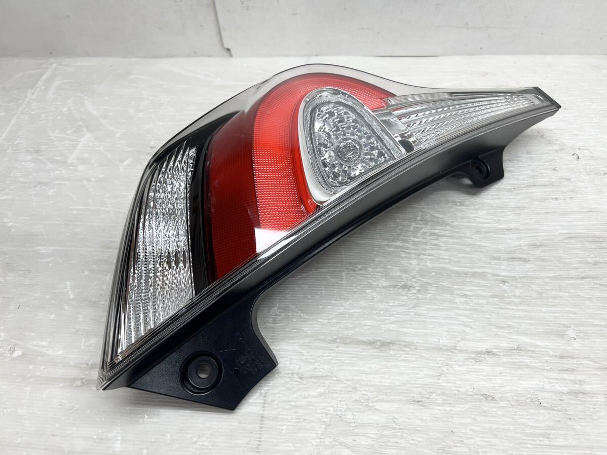 トヨタ トヨタ テールランプ 52-304 左 テールランプ 52-304 左 トヨタ