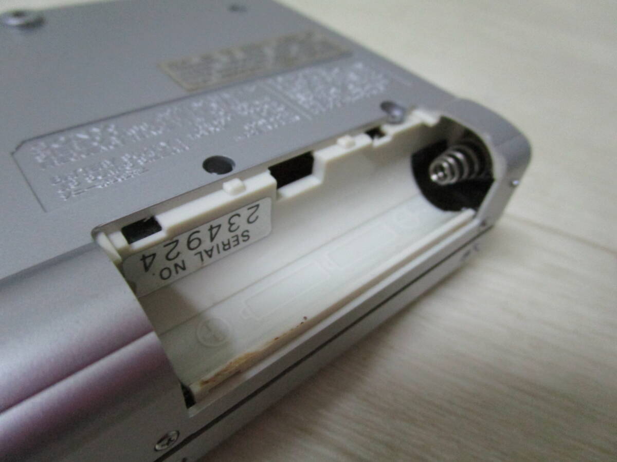 SONY WM-F15 カセットプレーヤーソニーブルーWALKMAN FM/AMラジオ付