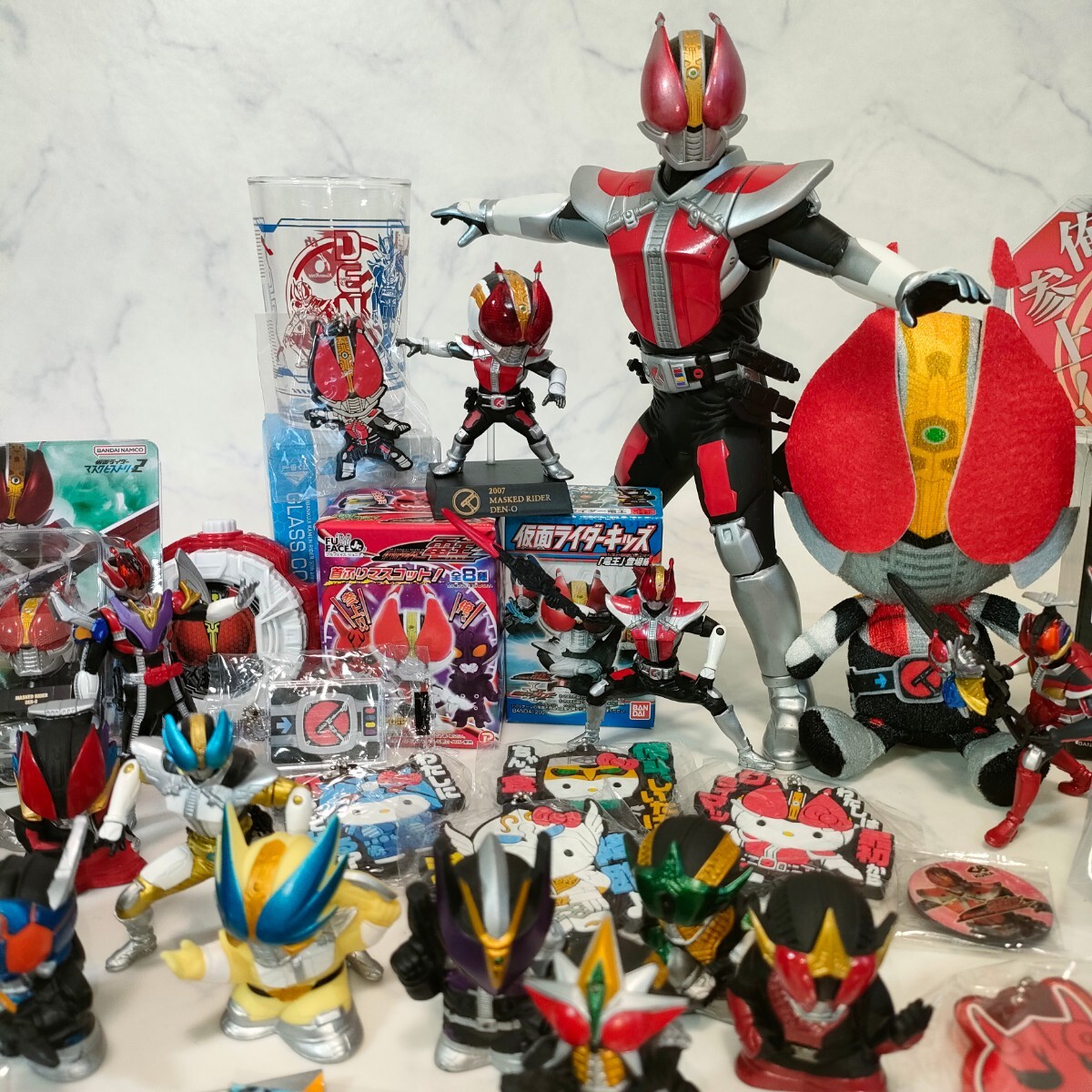 Yahoo!オークション - 1円スタート 約50点 仮面ライダー電王 グッズま