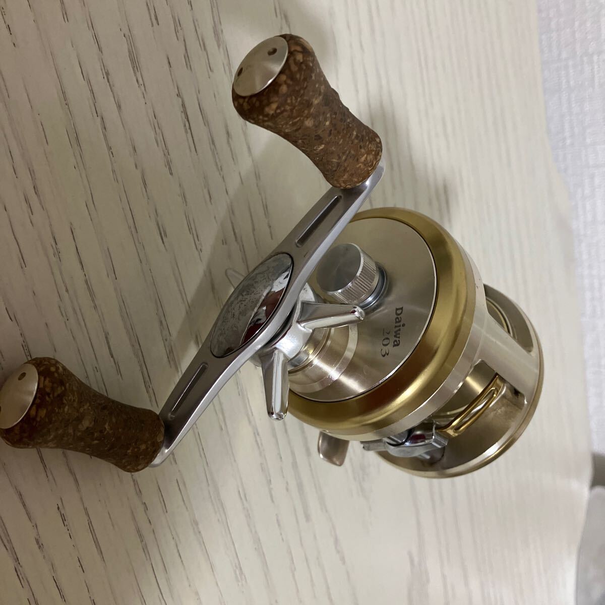 Yahoo!オークション - ダイワ ミリオネア CV-Z 203 右巻き