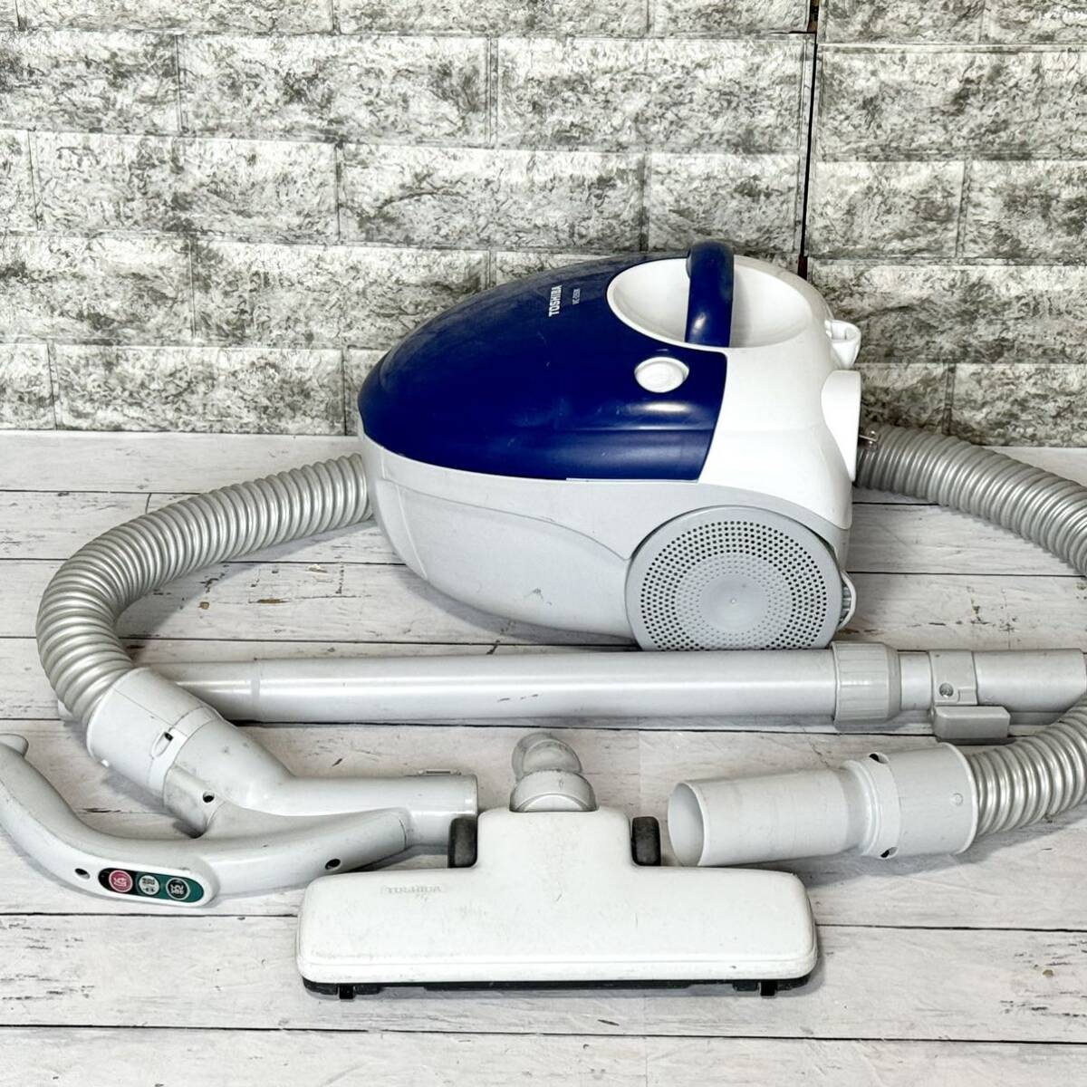 送料無料 東芝 紙パック式掃除機 VC-D50K｜Yahoo!フリマ（旧PayPayフリマ）