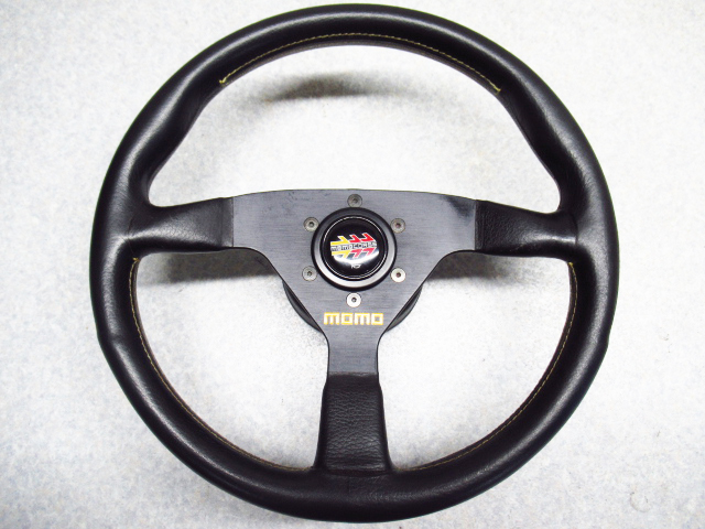 MOMO ステアリング TYP V35