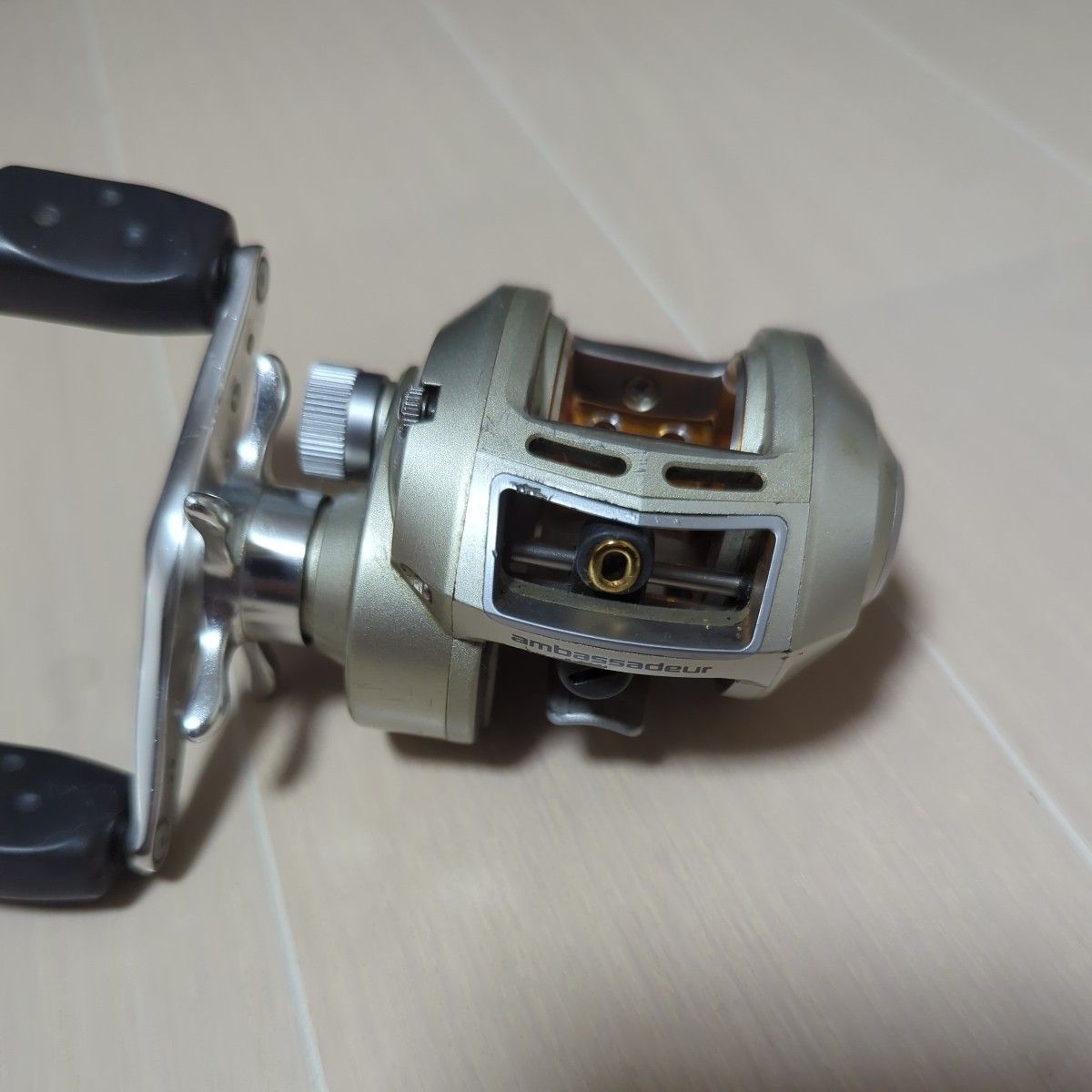 アブガルシア アンバサダー Revo STX 右巻 Abu Garcia ambassadeur