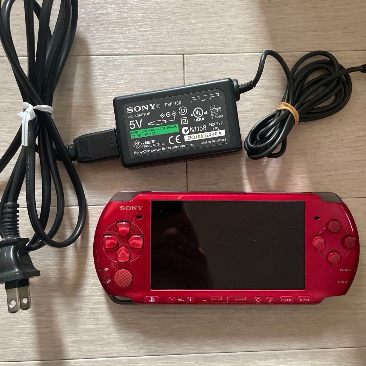 PSP 3000 赤×黒 (ケース、メモリースティック付き) PSP 3000 赤×黒