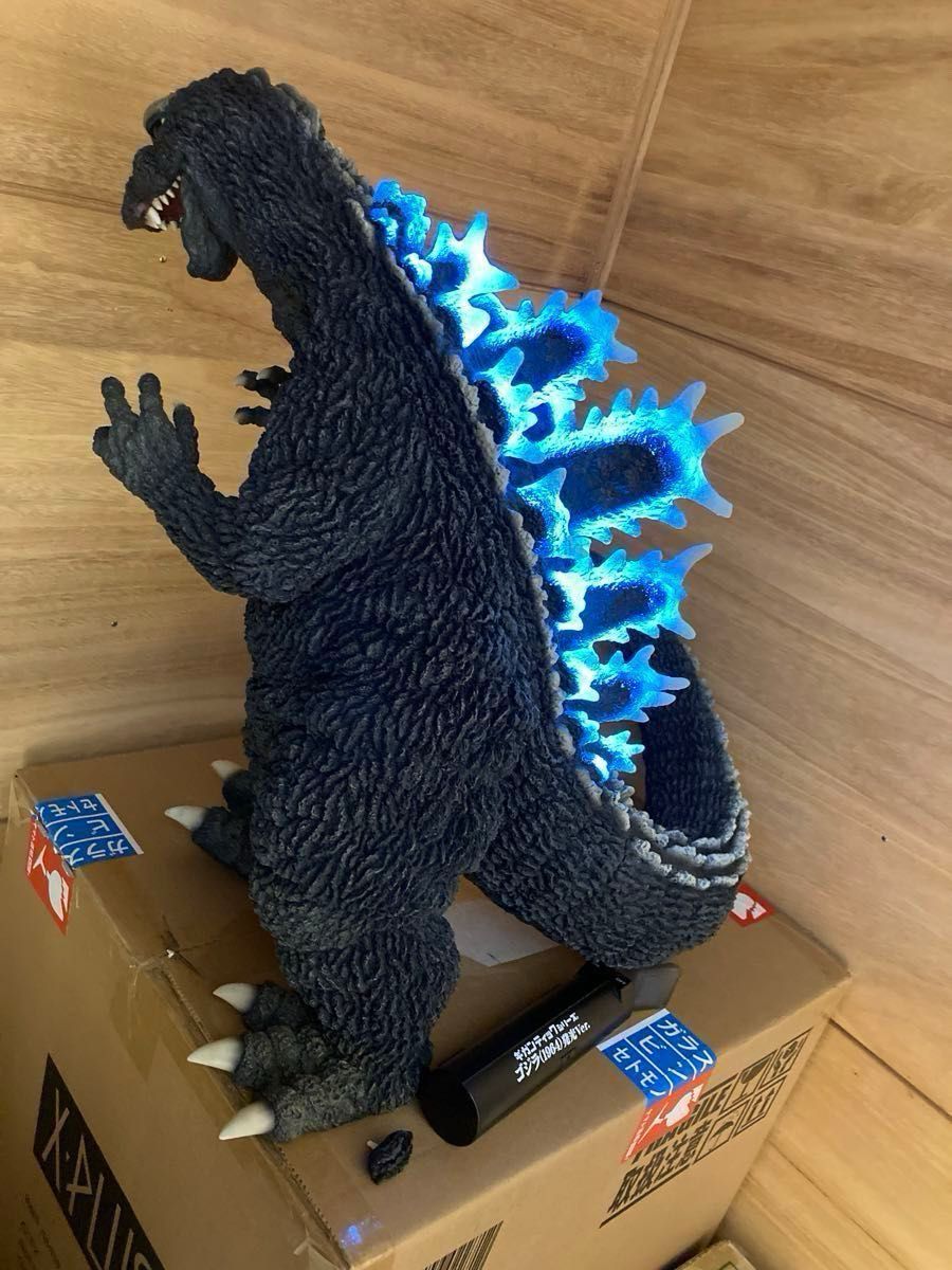 ギガンティックシリーズ 1964ゴジラ モスゴジ 発光Ver X-PLUS 発光Ver