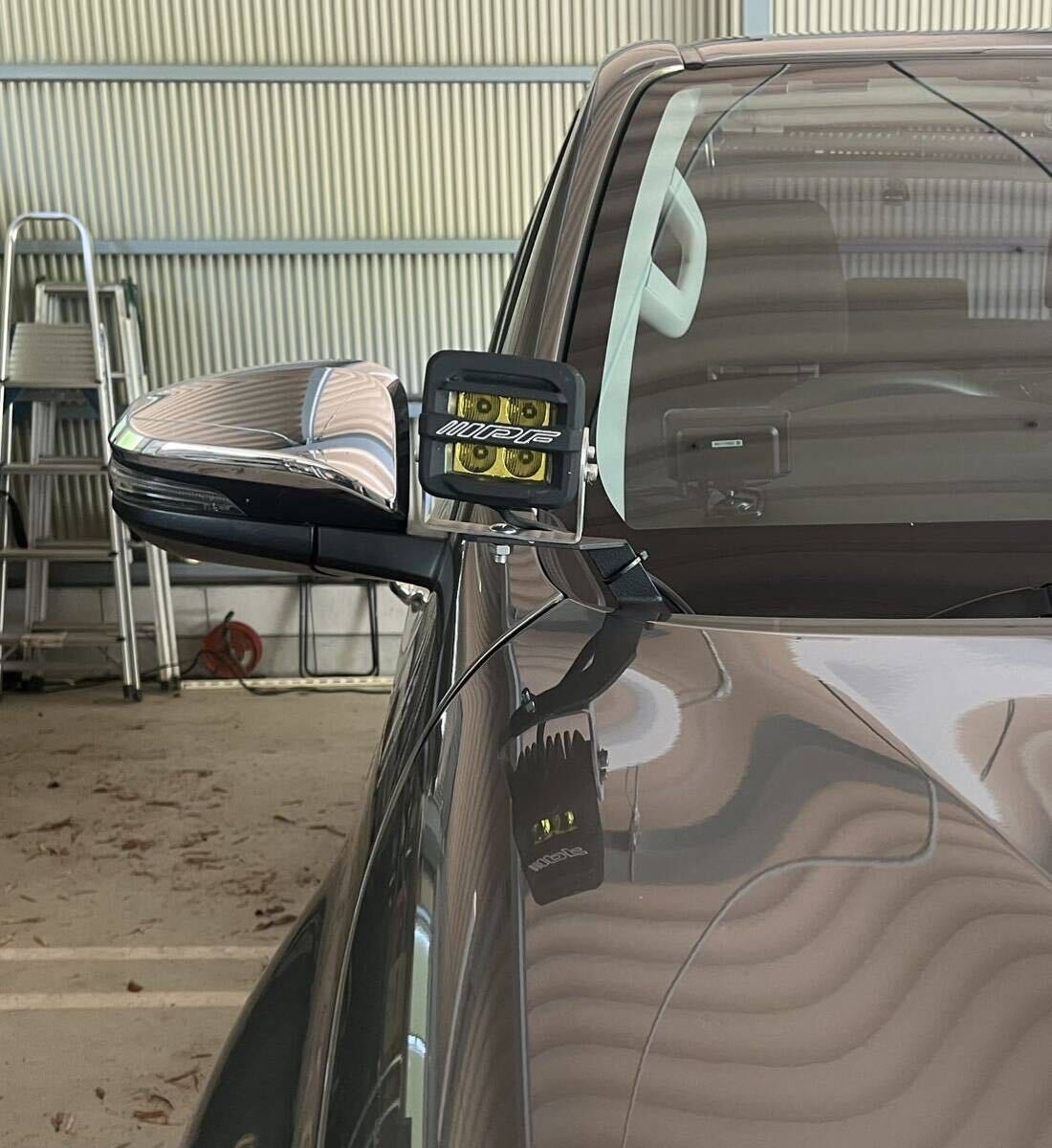 Yahoo!オークション - ハイラックス ボンネットライトステー GUN125 ワ