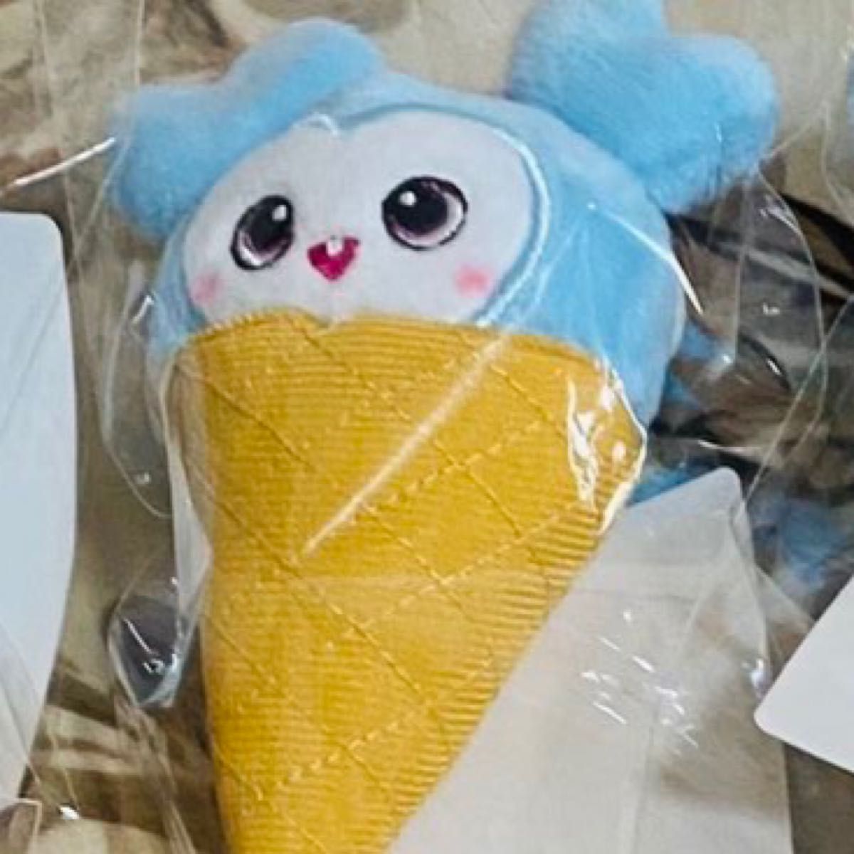 TWICE POPUP STORE ベイビーラブリー アイスバッチ ラブリーアイス