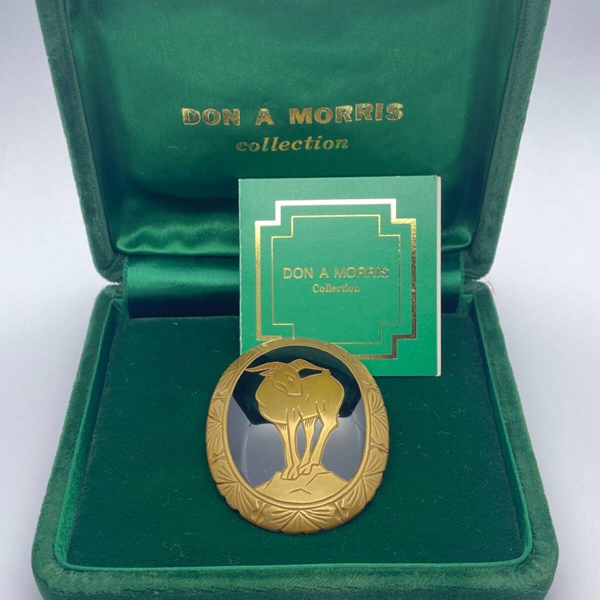 美品 ドンエーモリス ブローチ ゴールド×ブラック オーバル 羊 森暁雄