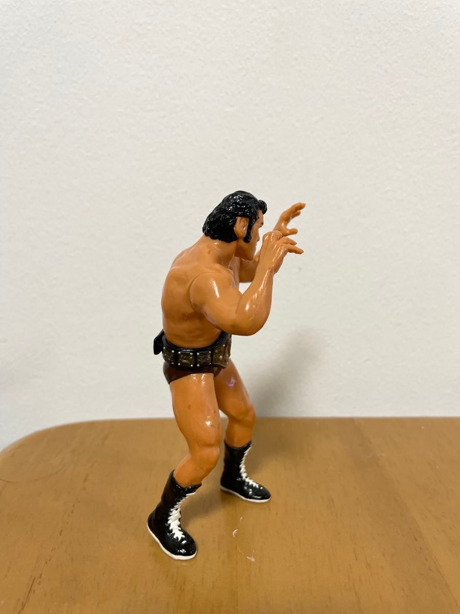 希少 アントニオ猪木 NWF世界ヘビー級チャンピオン フィギュア 茶