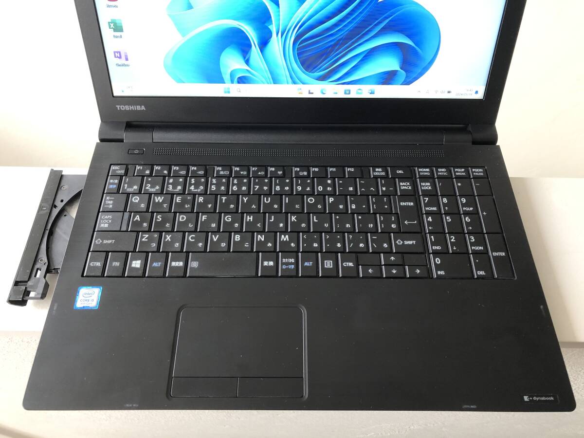 薄型 東芝 dynabook B65/M Core i5 8250U 1 6GHz/メモリ 8GB/SSD 256GB