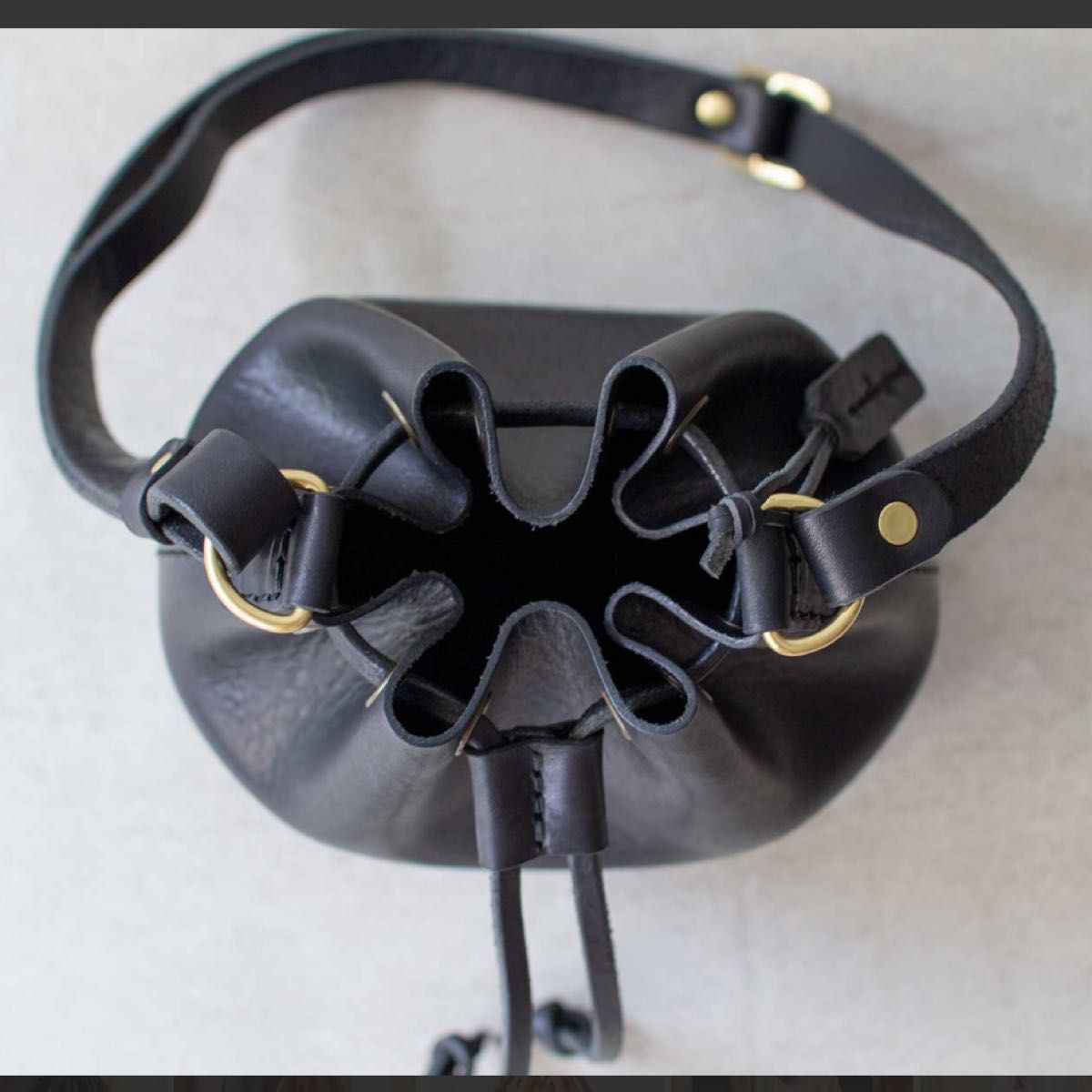 新品同様 アナロジコ analogico ベアベルバッグ ショルダー 巾着バッグ